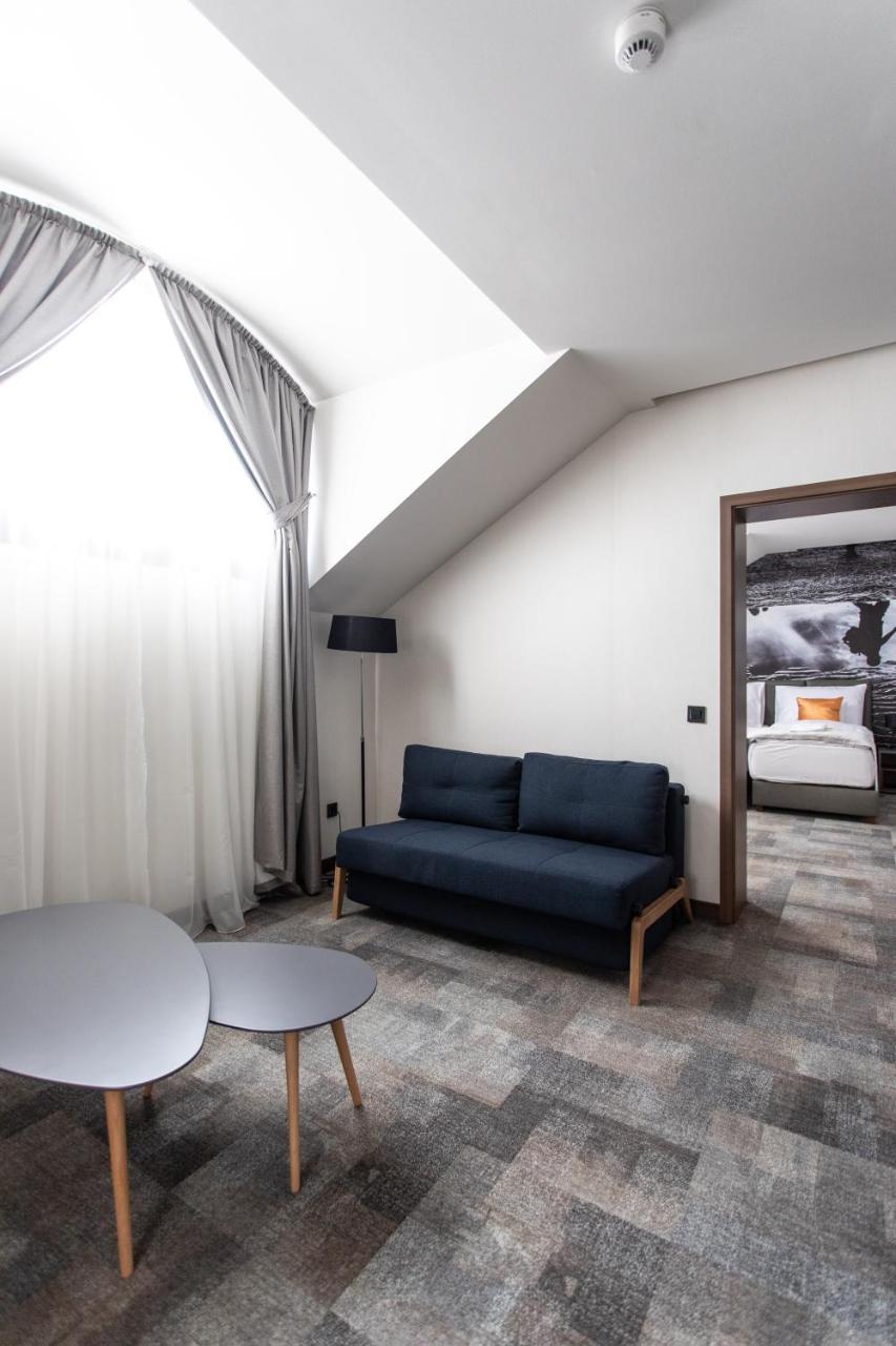 Artis Boutique Hotel Сомбатхей Экстерьер фото